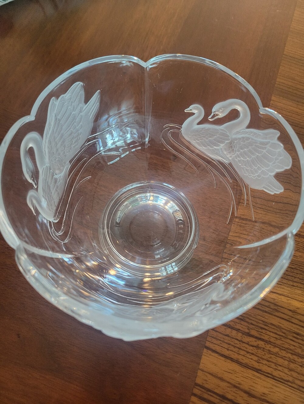 Vintage French 24%lead Crystal Bowl/Serving Dish,with Frosted Swan 3D Exelent Co